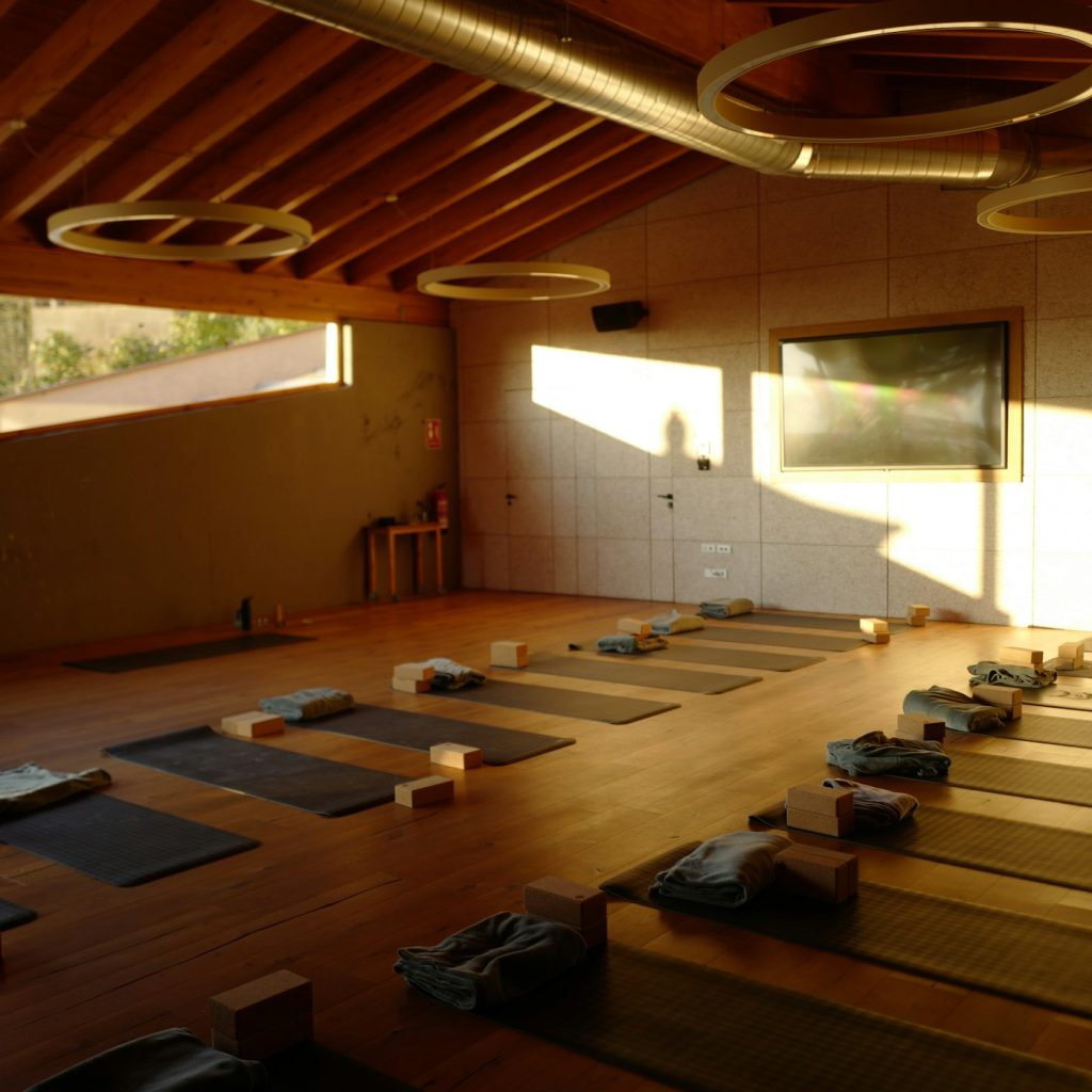 Advanced teaching and community in 300 hour yoga training